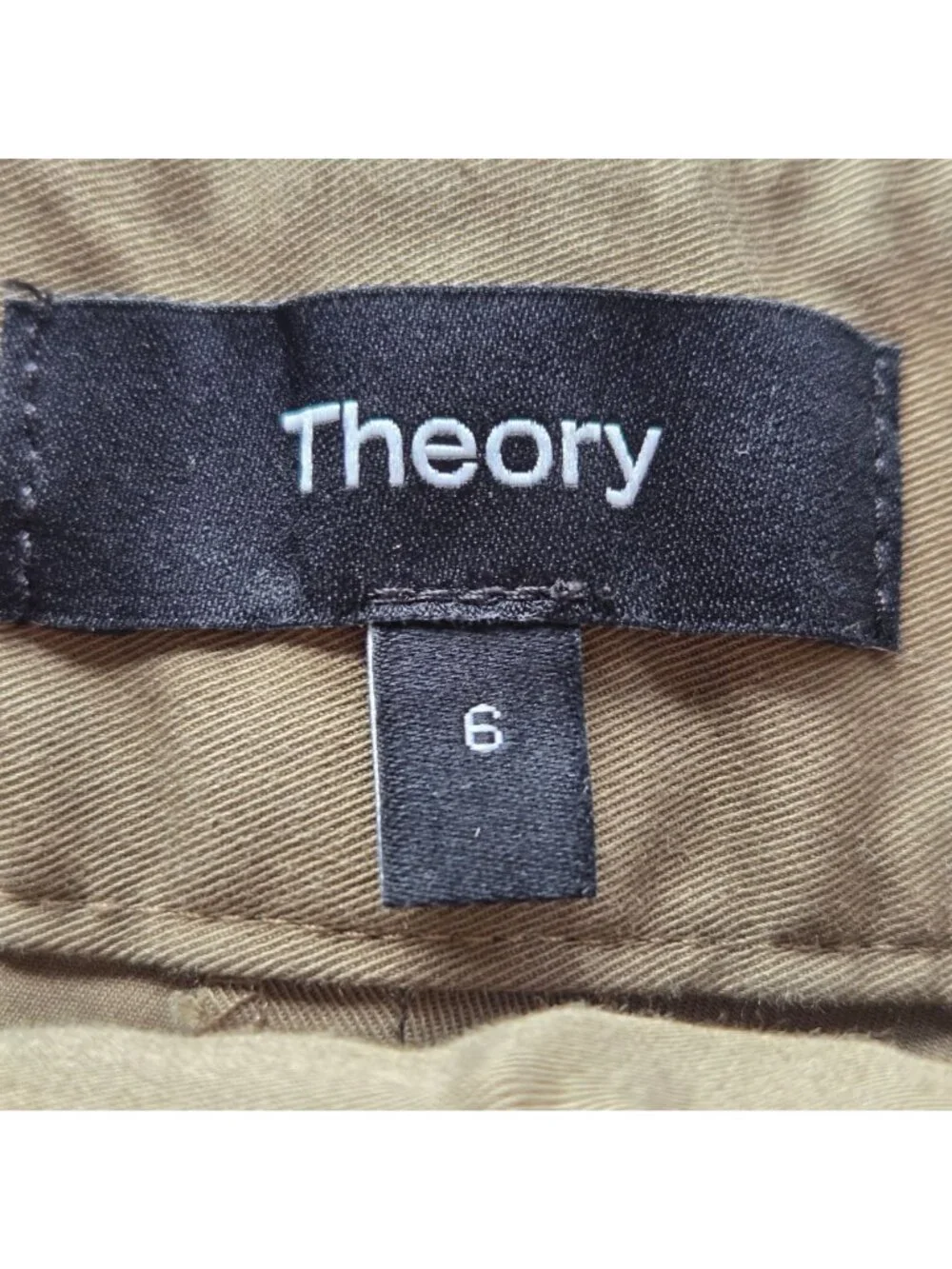 Theory DB Pleat Soft Chino Shorts Forest Green Size 6